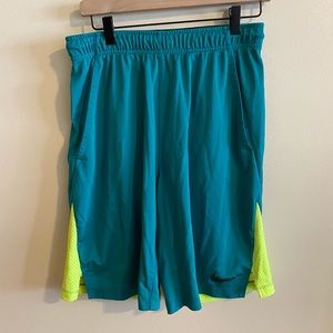 Mens M Nike Dri-fit shorts